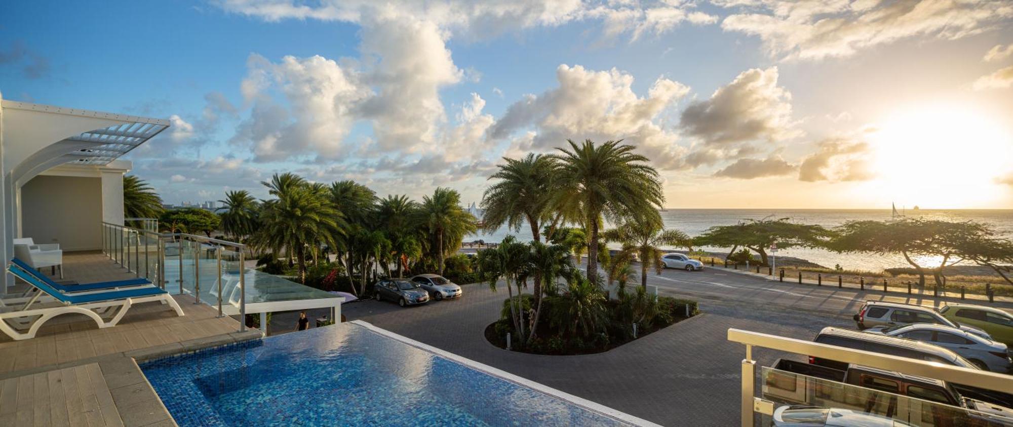 Ocean Z Boutique Hotel Palm Beach Bagian luar foto