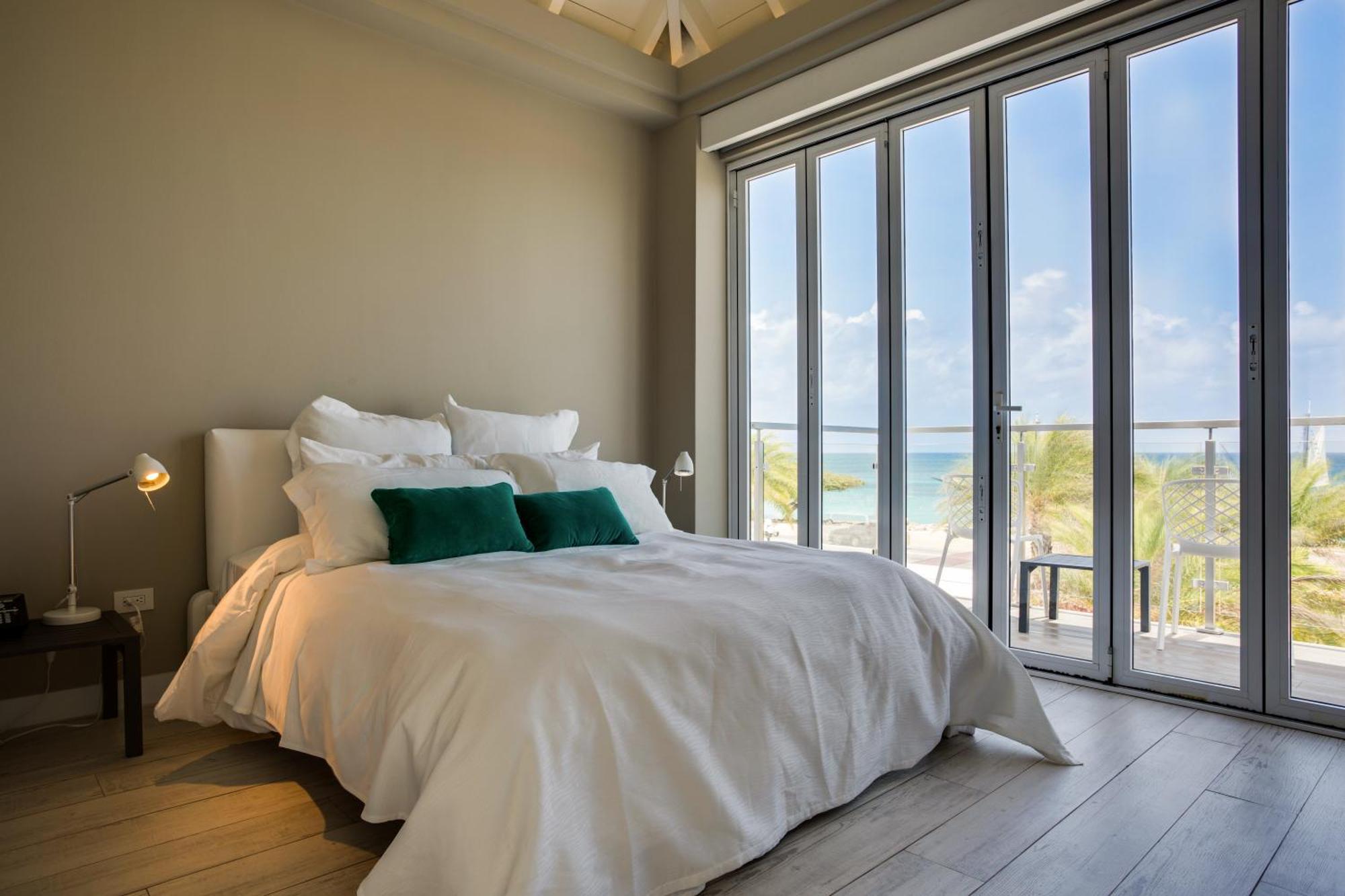Ocean Z Boutique Hotel Palm Beach Bagian luar foto