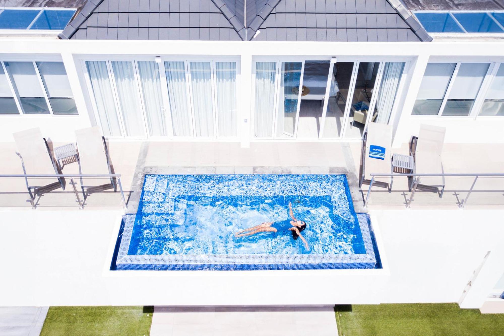Ocean Z Boutique Hotel Palm Beach Bagian luar foto