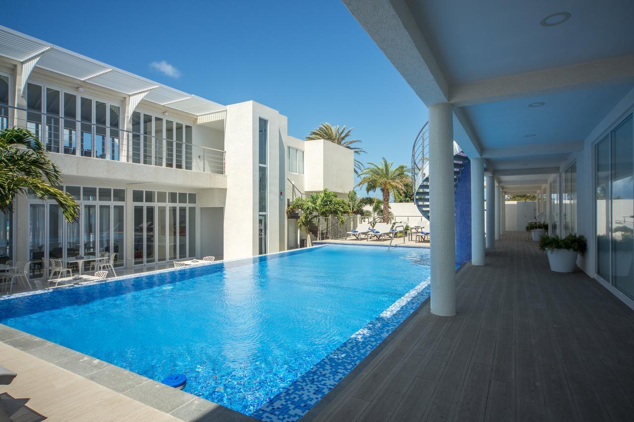 Ocean Z Boutique Hotel Palm Beach Bagian luar foto